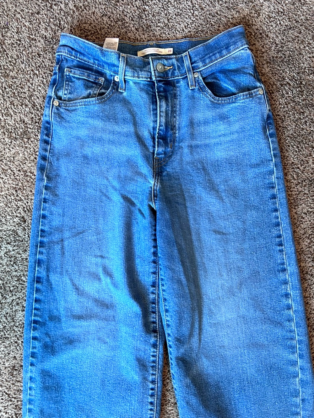 Levi’s High Rise Wide Leg - Picture 2 of 3